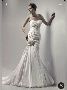 Elegant Strapless White Mermaid Wedding Dress with Side Rosette
